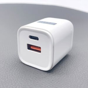MobiGo 20W Dual Port Charger